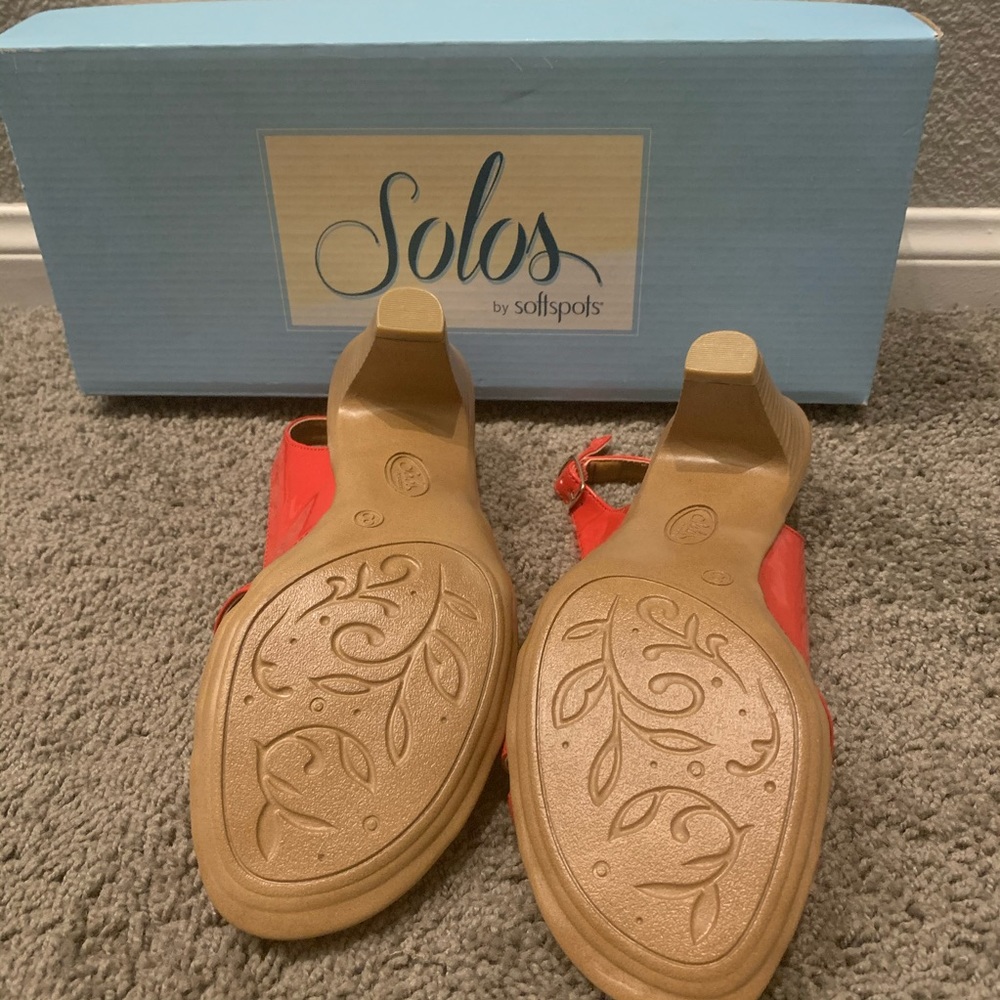 Solos sling back heels NIB - Picture 3 of 4